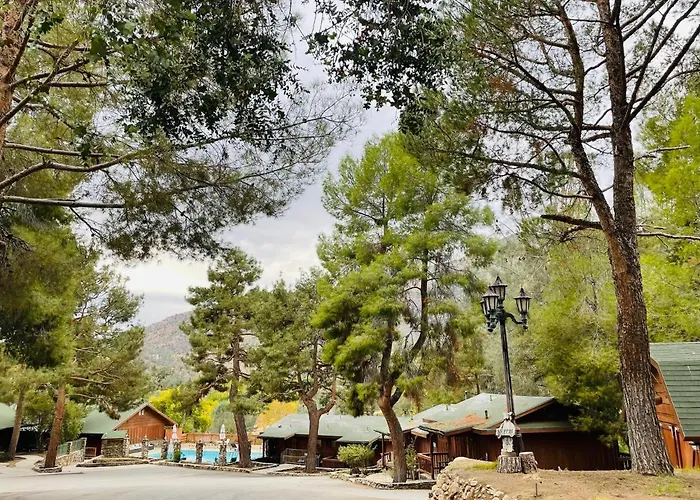 Whispering Pines Lodge